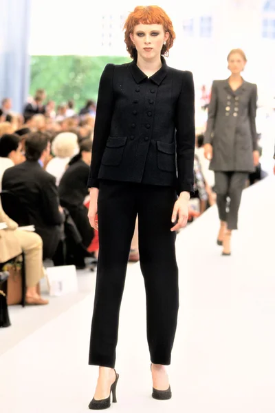 Look 32